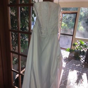 Alfred Angelo Wedding Dress